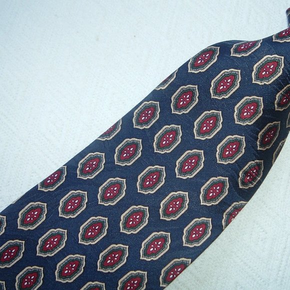 Crooks & Creed | Accessories | Crooks Creed London Navy Blue  Crooks & Creed London navy blue red white silk tie classic